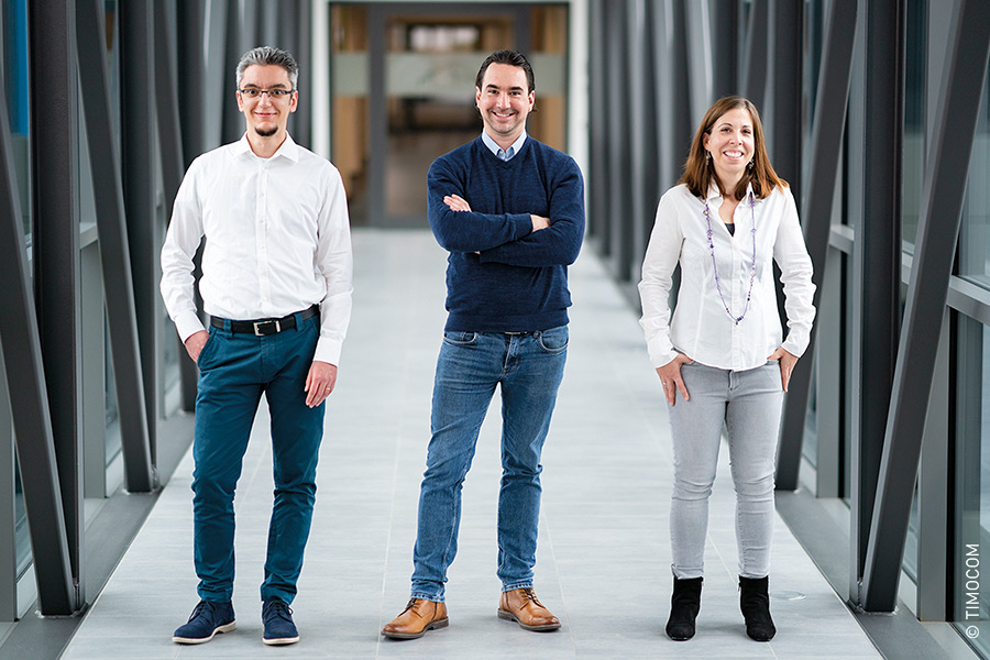 Zamestnanci inkasa Julian van Achter, Geoffrey Bladier a Denise Becht